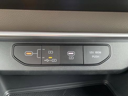 New 2026 Kia Carnival LXS image 24