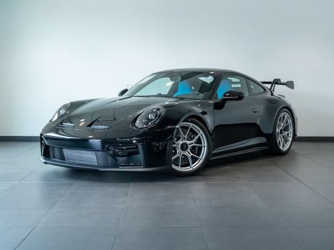 Certified 2026 Porsche 911 GT3 RWD image 1