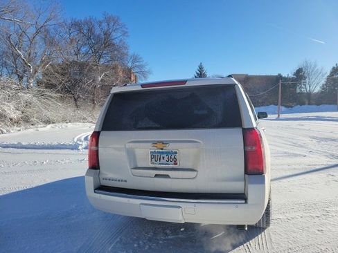 Used 2015 Chevrolet Suburban LTZ image 9