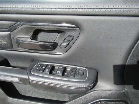 Used 2022 RAM 1500 Limited AWD/4WD image 21