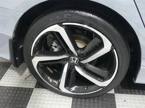 Used 2022 Honda Accord Sport image 16