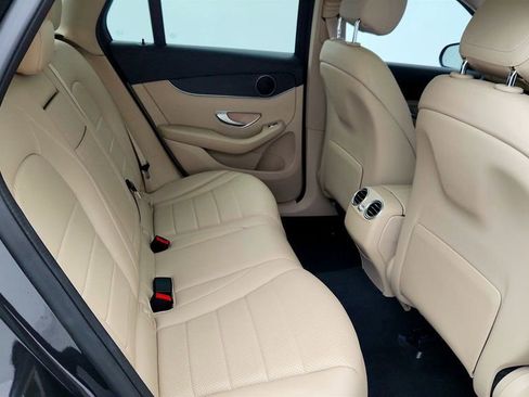 Used 2022 Mercedes-Benz GLC 300 4MATIC image 22