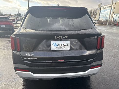 New 2026 Kia Sorento LX image 5