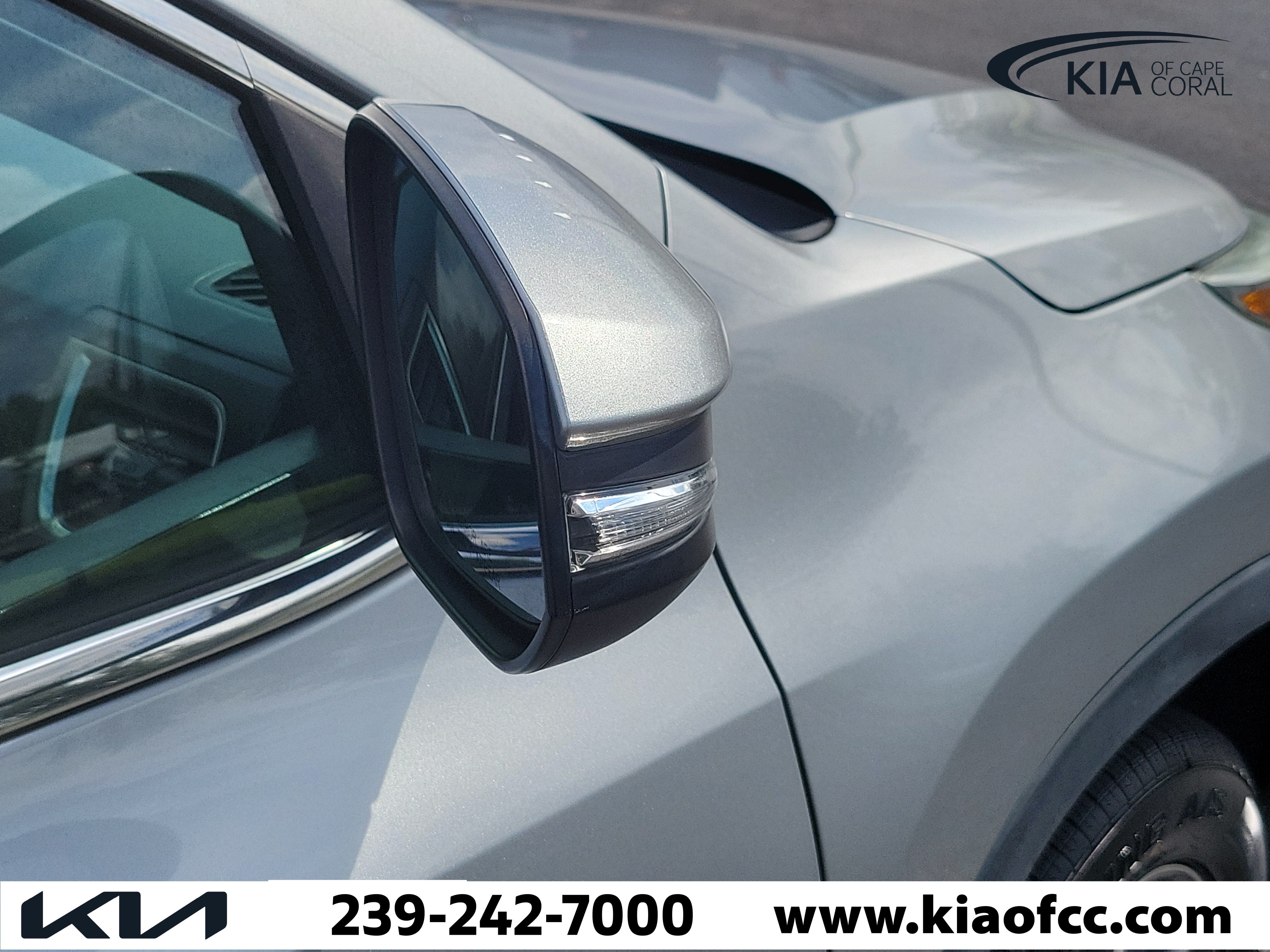 Used 2019 Toyota Highlander XLE FWD image 8