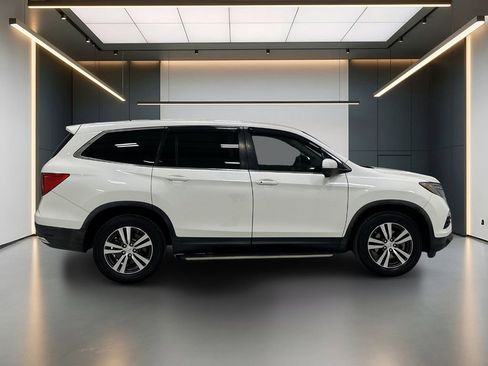 Used 2018 Honda Pilot EX image 6
