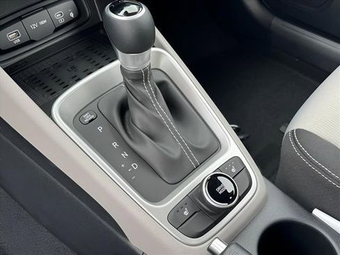 New 2026 Hyundai Venue SEL FWD image 23