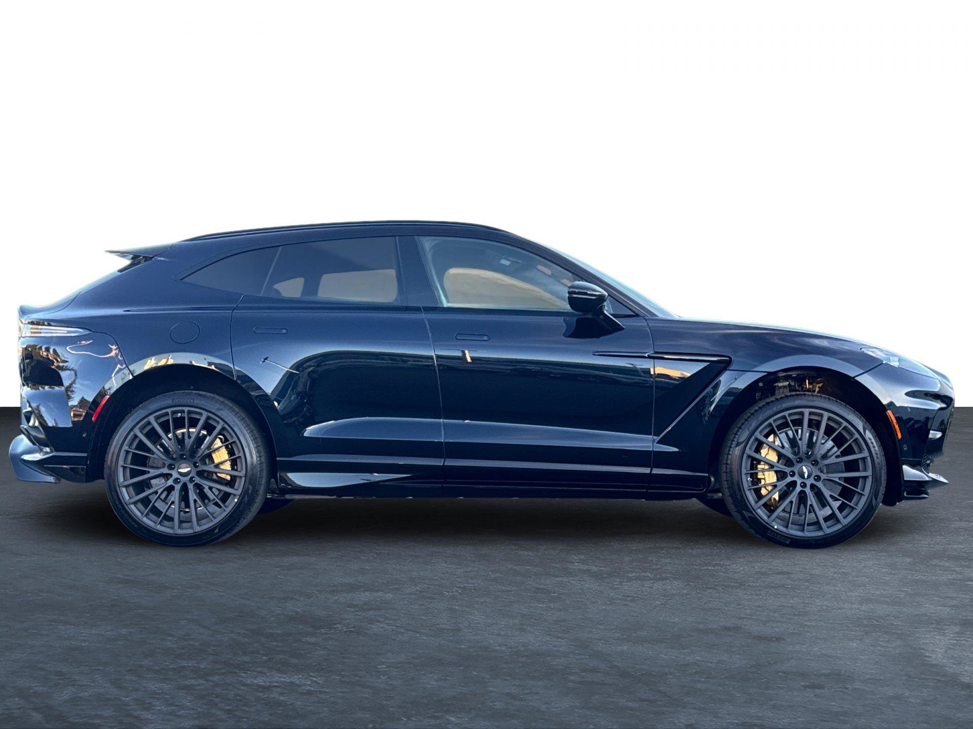 Used 2026 Aston Martin DBX 707 AWD/4WD image 31
