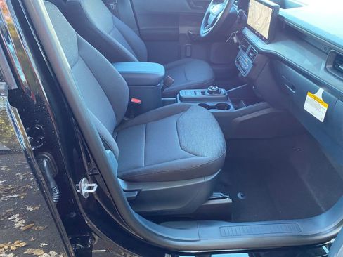 New 2025 Ford Maverick XL w/ Equipment Group 101A image 21