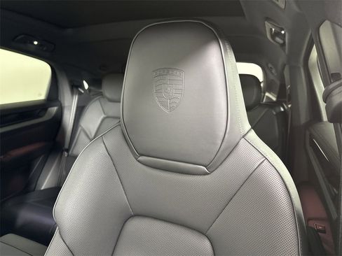 New 2026 Porsche Cayenne S image 41