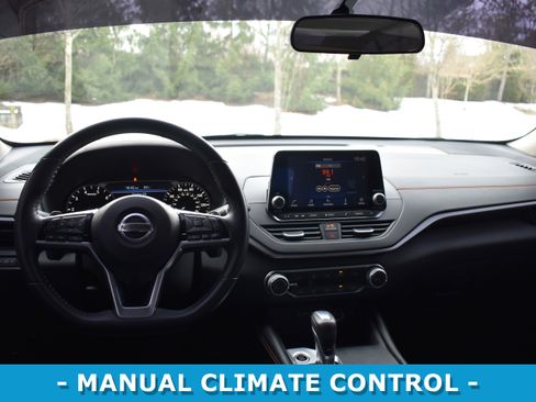 Used 2019 Nissan Altima 2.5 SR w/ SR Premium Package image 10