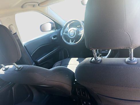 Used 2019 Jeep Compass Sport FWD image 31