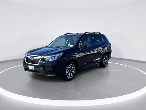 Used 2019 Subaru Forester Premium AWD/4WD image 4