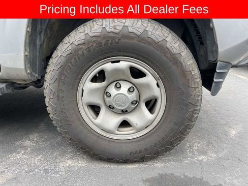 Used 2020 Toyota Tacoma SR AWD/4WD image 7