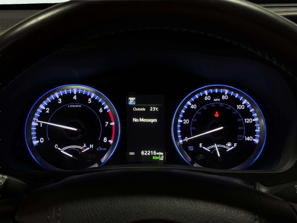 Used 2019 Toyota Highlander XLE AWD/4WD image 12