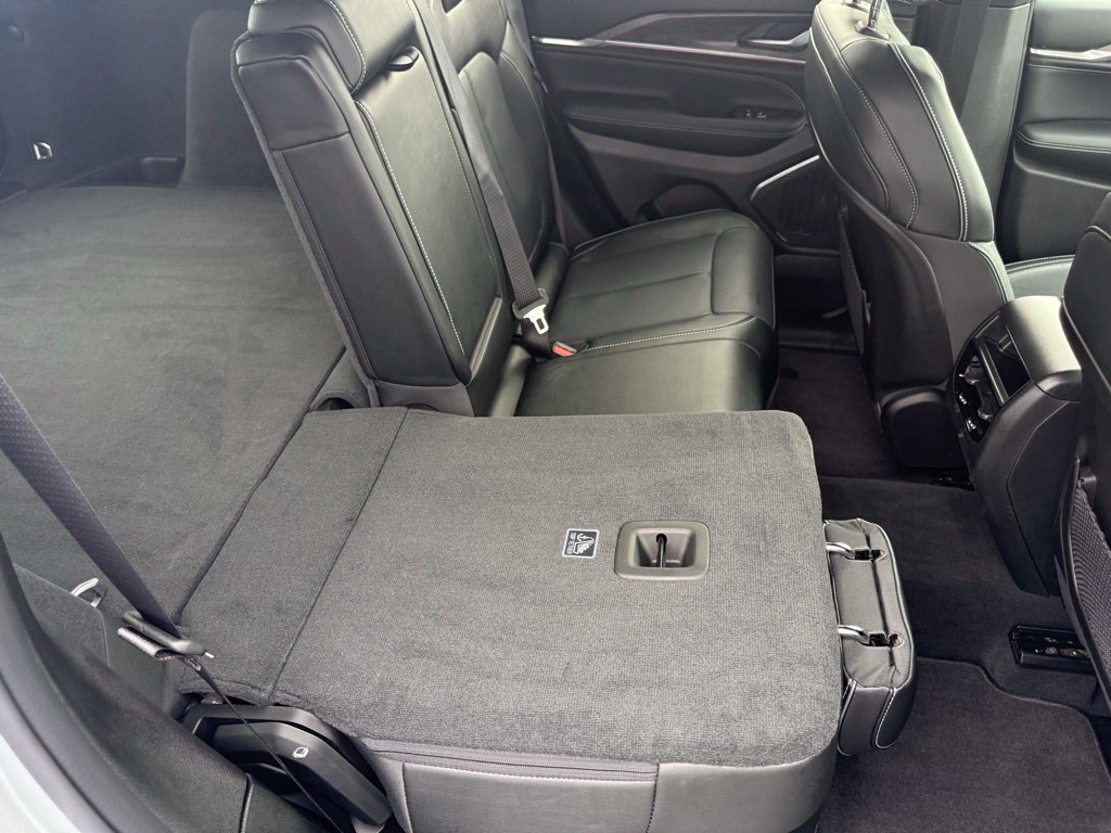 New 2025 Jeep Grand Cherokee Overland AWD/4WD image 47