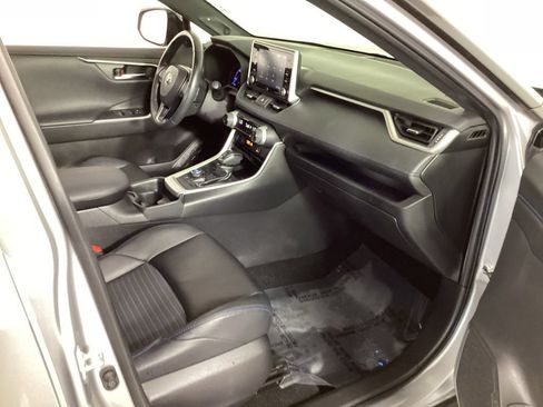 Used 2020 Toyota RAV4 XSE AWD/4WD image 39