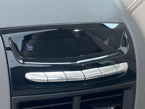 Used 2019 Cadillac XT5 Luxury FWD image 21