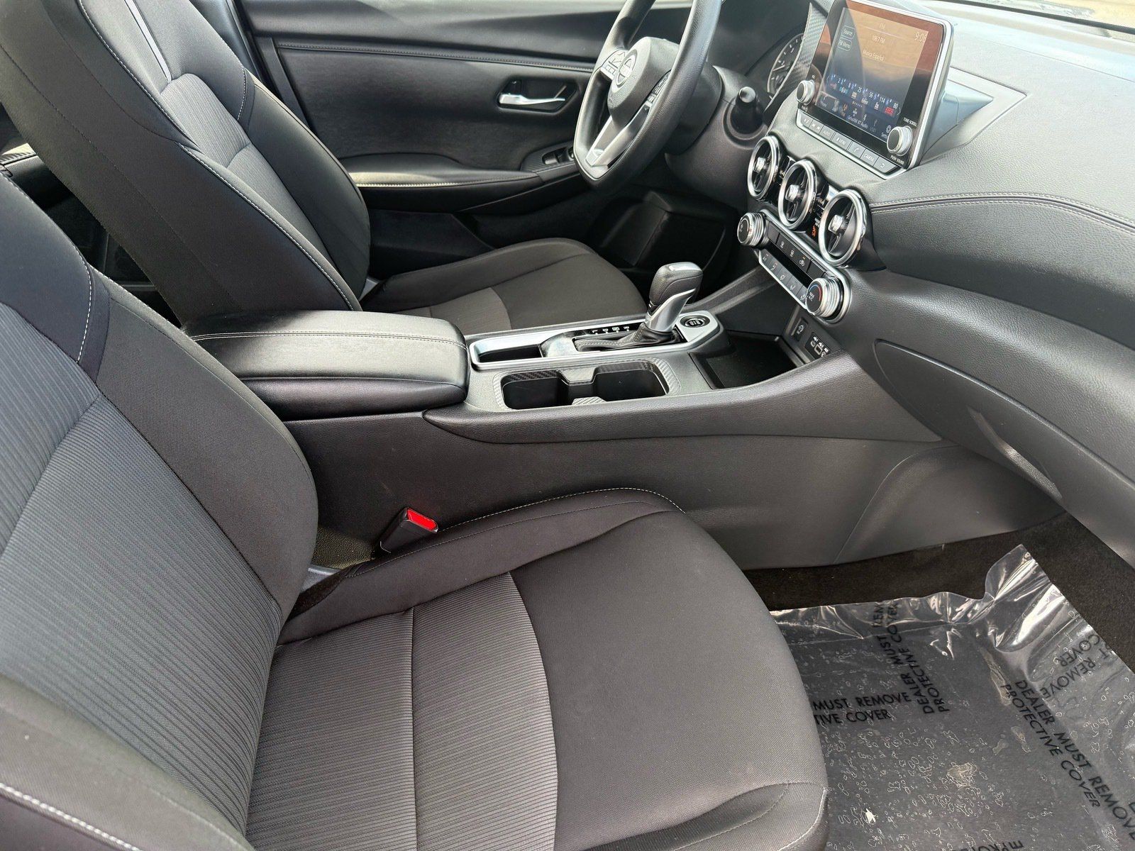 Used 2025 Nissan Sentra SV FWD image 31