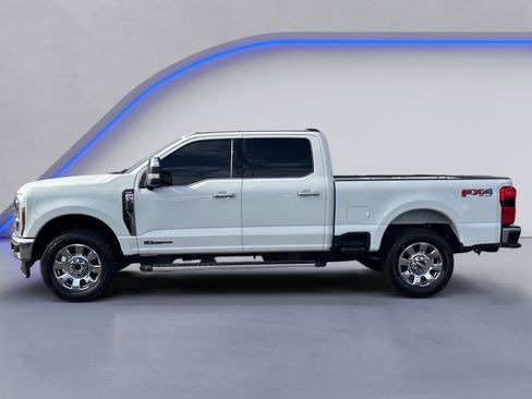 Used 2025 Ford F250 Lariat w/ Chrome Package image 12