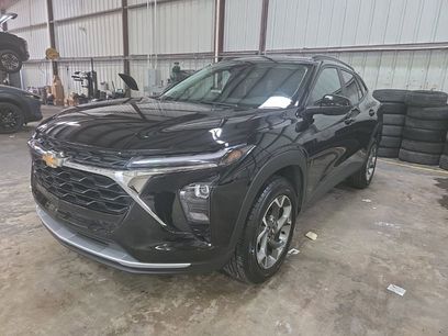 Used 2025 Chevrolet Trax LT w/ LT Convenience Package