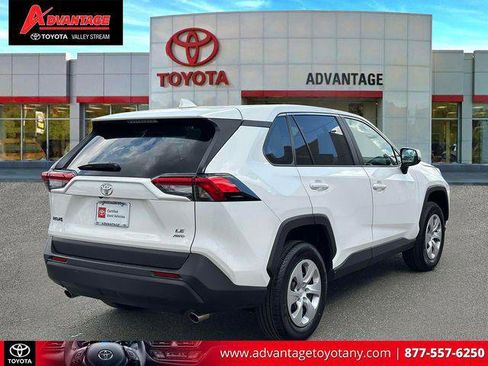 Certified 2025 Toyota RAV4 LE AWD/4WD image 7