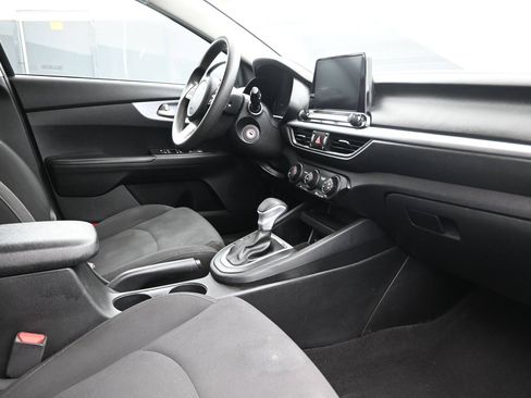 Used 2024 Kia Forte LX FWD image 26
