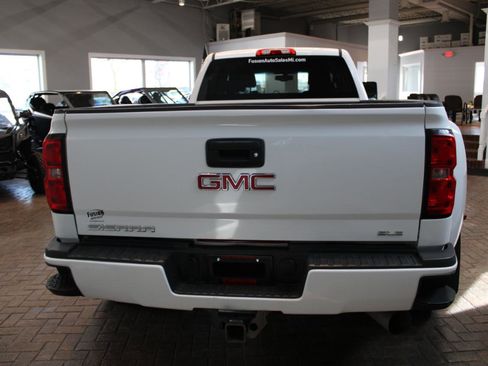 Used 2019 GMC Sierra 3500 SLE image 6