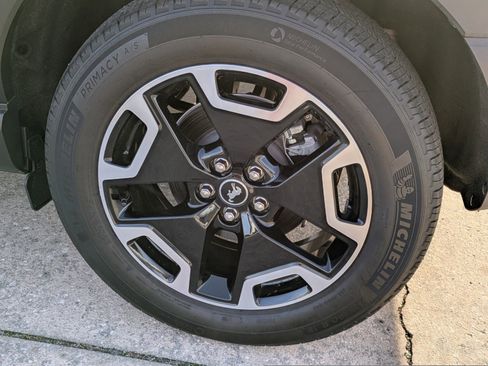 Used 2022 Ford Bronco Sport Outer Banks w/ Tech Package image 9