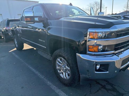 Used 2019 Chevrolet Silverado 2500 LTZ w/ Duramax Plus Package image 7
