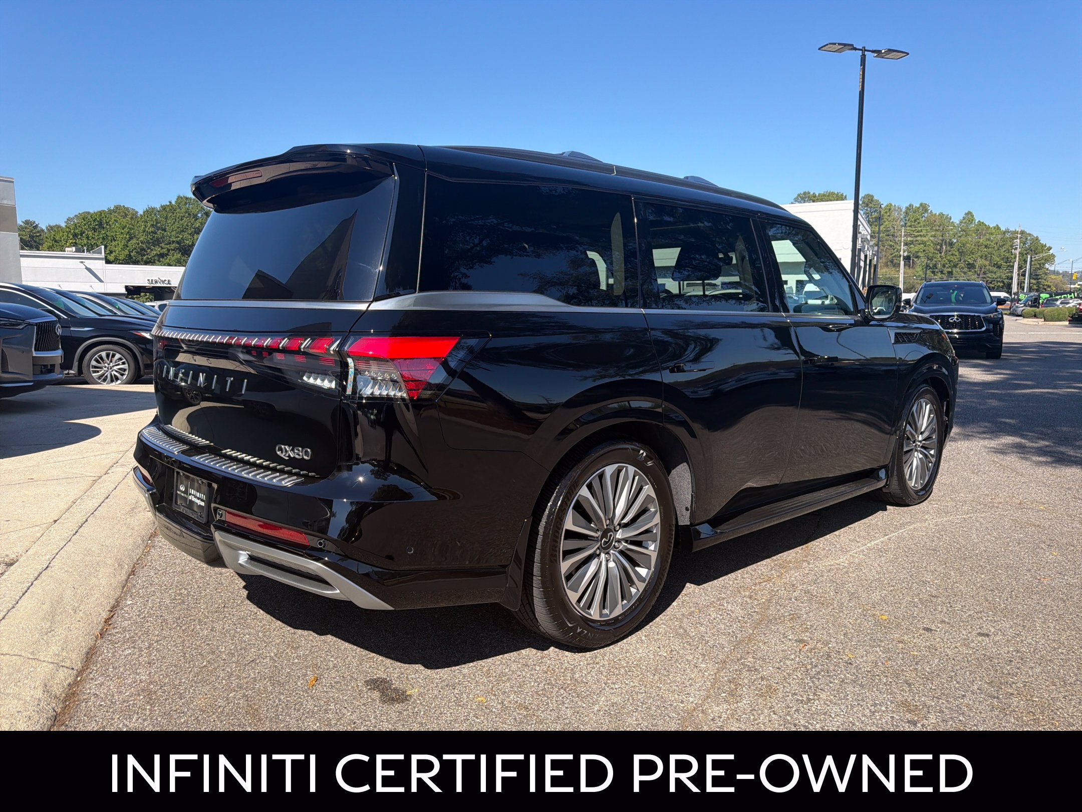 Certified 2026 INFINITI QX80 Luxe RWD image 12