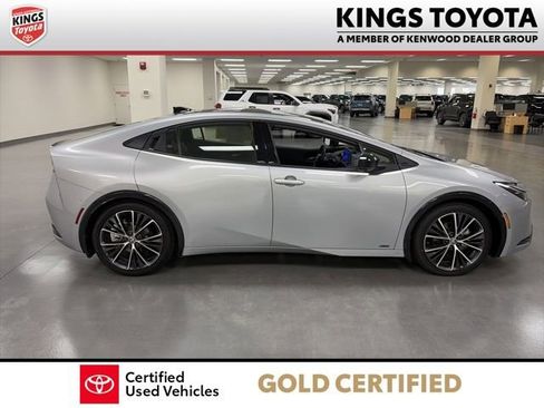Used 2024 Toyota Prius Limited w/ Limited Premium Package AWD/4WD image 9