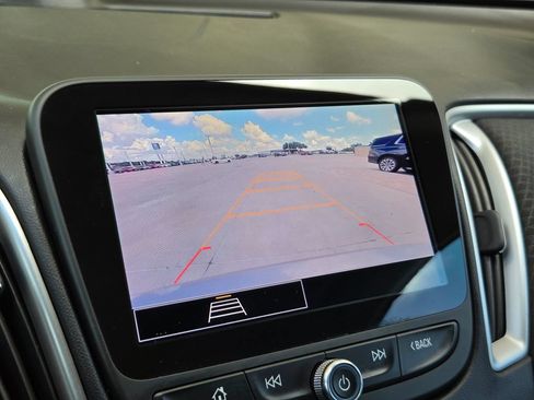 Used 2023 Chevrolet Malibu RS w/ LPO, Floor Liner Package FWD image 31