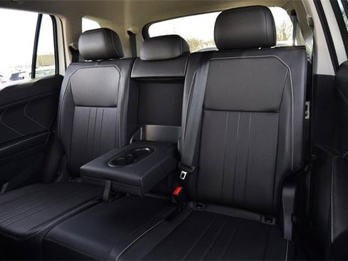 Certified 2023 Volkswagen Tiguan SE image 21