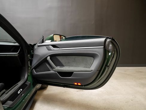Certified 2026 Porsche 911 GT3 RWD image 29