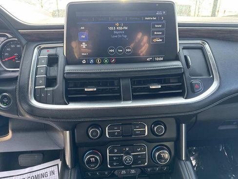 Used 2021 Chevrolet Tahoe Premier w/ Premium Package image 25