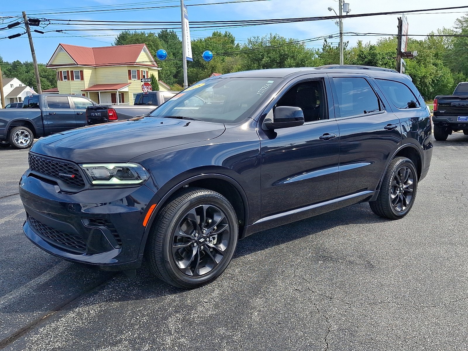 Certified 2025 Dodge Durango GT w/ Blacktop Package AWD/4WD image 3