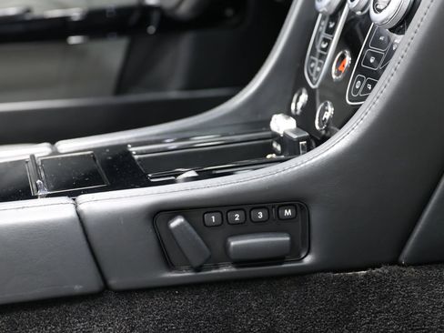 Used 2016 Aston Martin V8 Vantage S RWD image 55