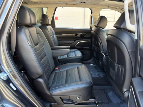 Used 2024 Kia Telluride SX Prestige AWD/4WD image 45