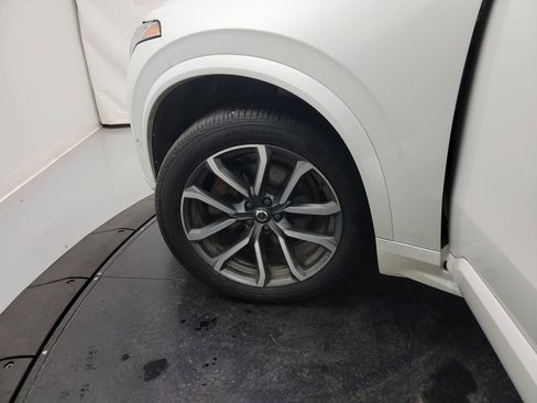 Used 2019 Volvo XC90 T6 Momentum w/ Advanced Package image 30