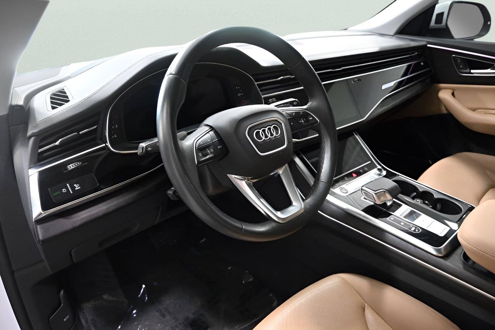 Used 2021 Audi Q8 Prestige AWD/4WD image 10