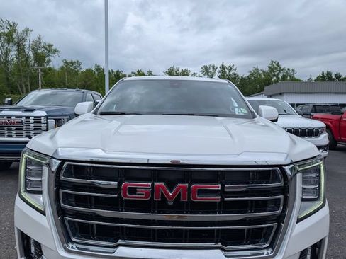 Used 2021 GMC Yukon SLT w/ SLT Premium Package AWD/4WD image 11