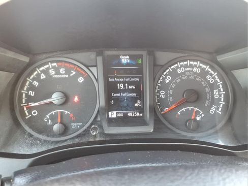 Used 2021 Toyota Tacoma SR AWD/4WD image 19