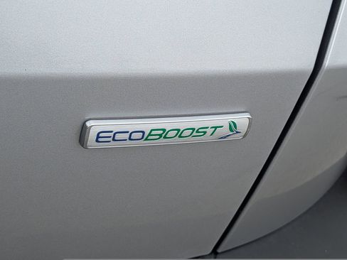 Used 2020 Ford Escape SE FWD image 18