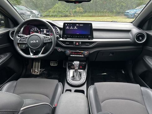 Used 2024 Kia Forte GT-Line w/ GT-Line Premium Package image 11