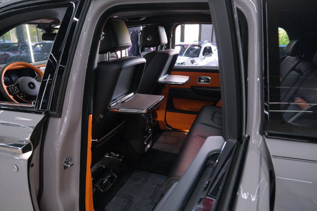 Used 2027 Rolls-Royce Cullinan AWD/4WD image 21