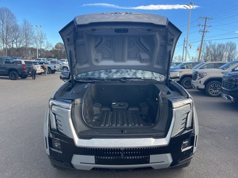 Used 2024 GMC Sierra EV Denali image 38