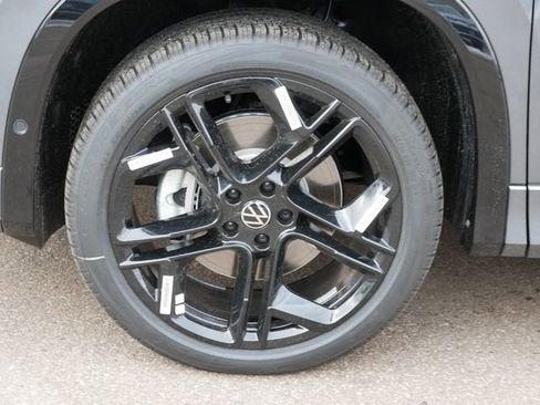 New 2026 Volkswagen Tiguan SE R-Line AWD/4WD image 5