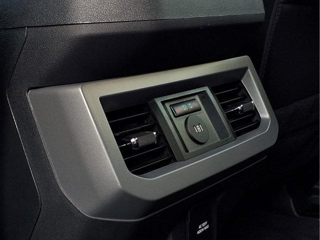 Used 2026 Ford F350 Lariat w/ Lariat Ultimate Package AWD/4WD image 18