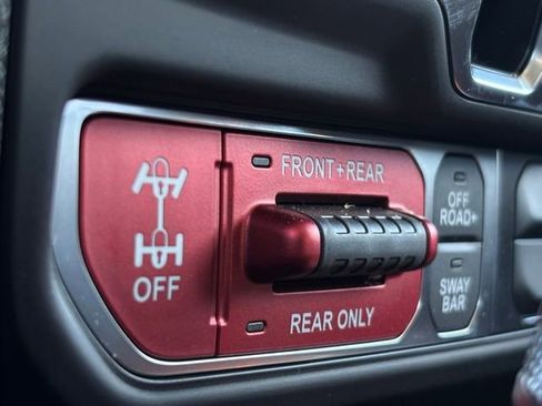 New 2025 Jeep Gladiator Rubicon w/ Convenience Group image 40