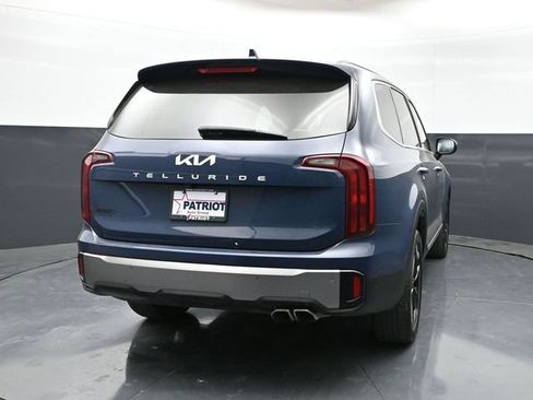Used 2025 Kia Telluride S FWD image 28
